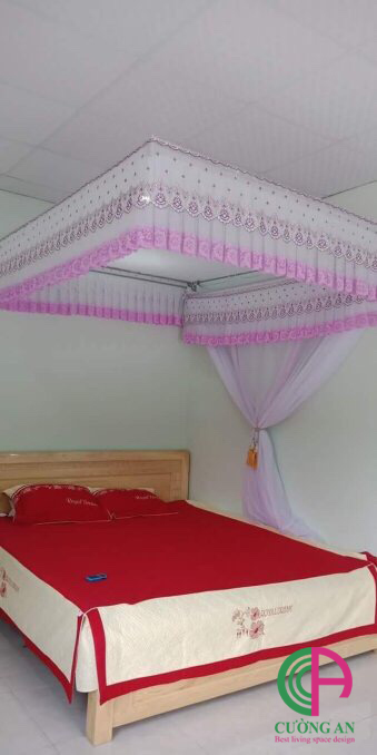 màn khung giường cưới